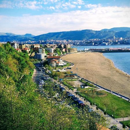 Happy Home Getxo Beach Екстериор снимка
