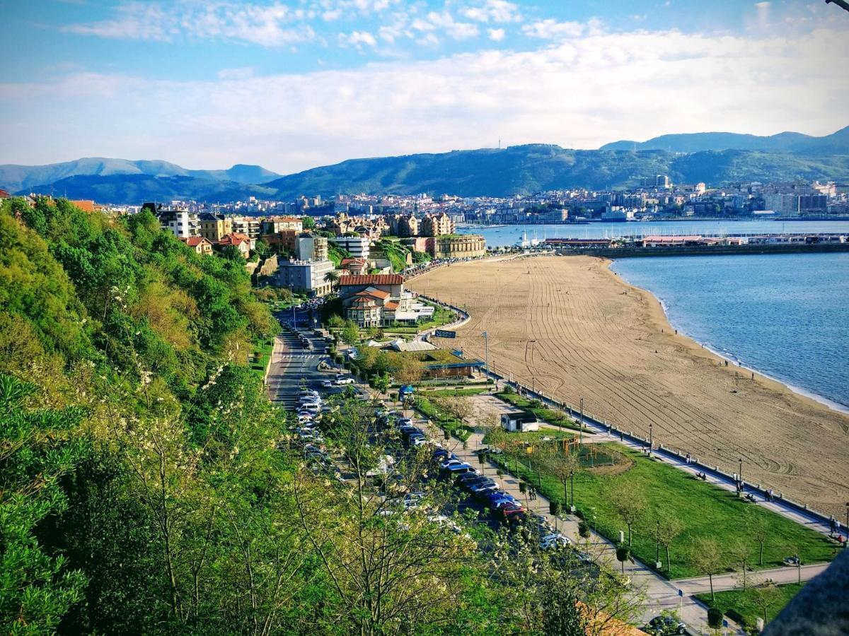 Happy Home Getxo Beach Екстериор снимка